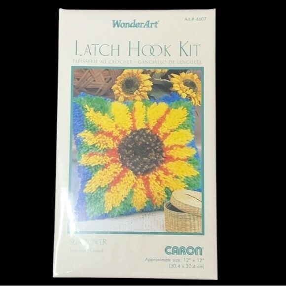 WonderArt Sunflower Latch Hook Kit - Picture 1 of 7